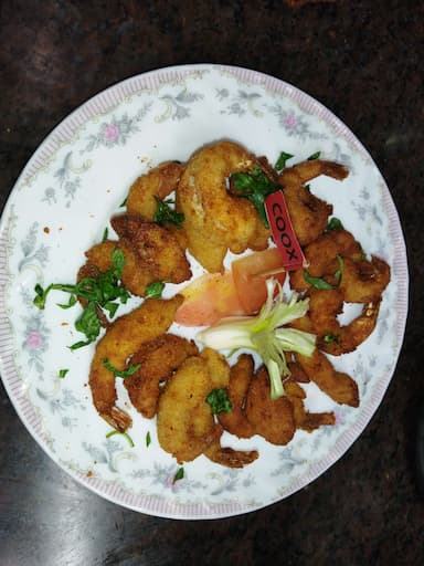 Tasty Golden Fried Prawns cooked by COOX chefs cooks during occasions parties events at home