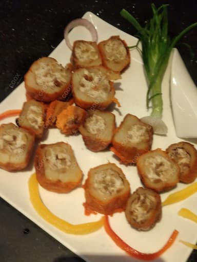 Delicious Stuffed Potatoes (Gravy) prepared by COOX