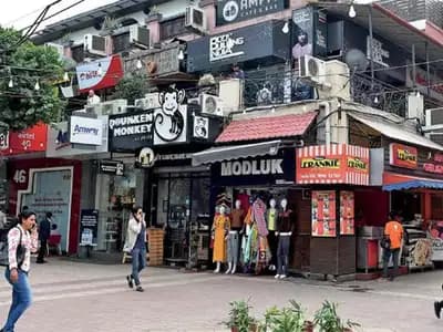 Bartenders in Ashok Vihar Phase I
