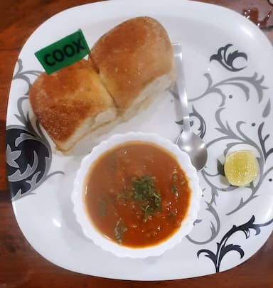 Delicious Pav Bhaji prepared by COOX