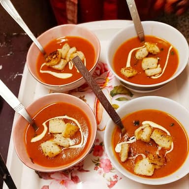 Tasty Tomato Basil Soup cooked by COOX chefs cooks during occasions parties events at home