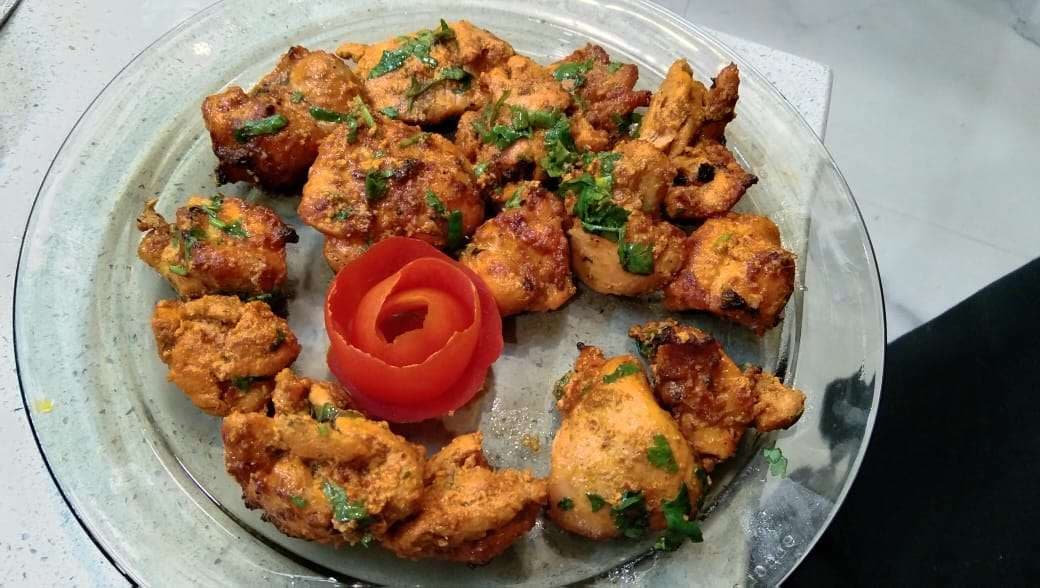 Tasty Chicken Tikka cooked by COOX chefs cooks during occasions parties events at home
