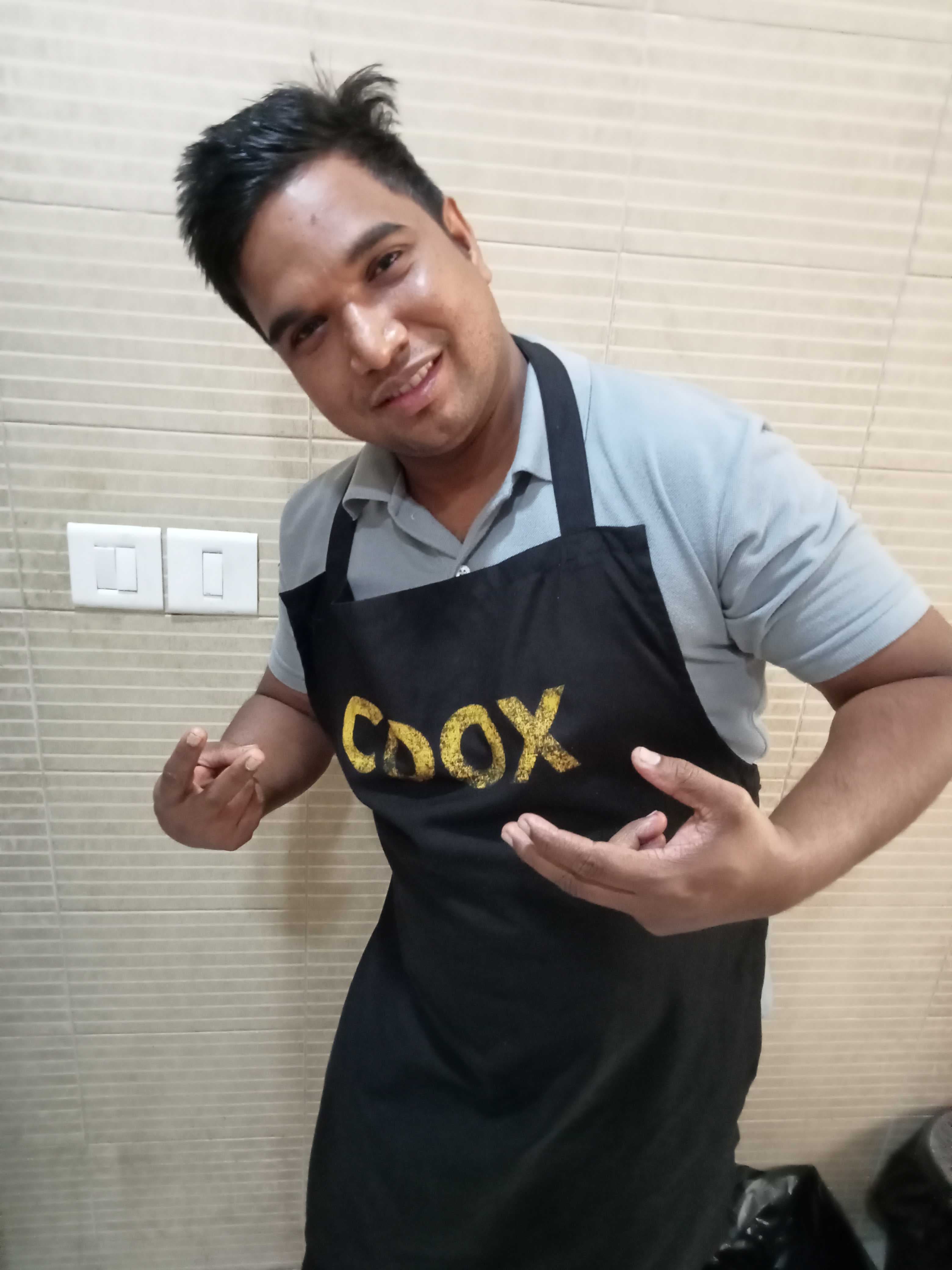 Chef from COOX at bookings. Professional cooks chefs at home