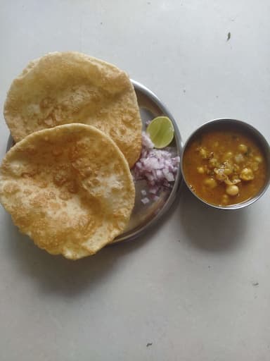 Tasty Chana Bhatura cooked by COOX chefs cooks during occasions parties events at home