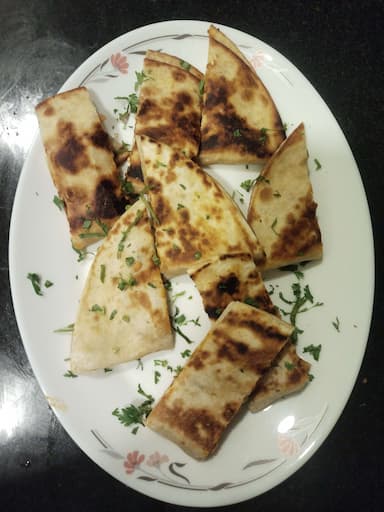 Tasty Chicken Quesadillas cooked by COOX chefs cooks during occasions parties events at home