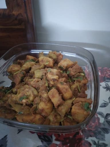 Tasty Aloo Parwal cooked by COOX chefs cooks during occasions parties events at home