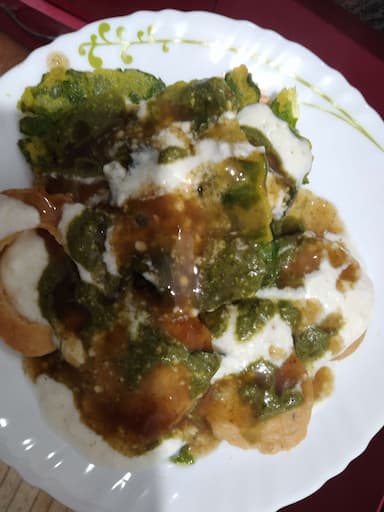 Tasty Palak Patta Chaat cooked by COOX chefs cooks during occasions parties events at home