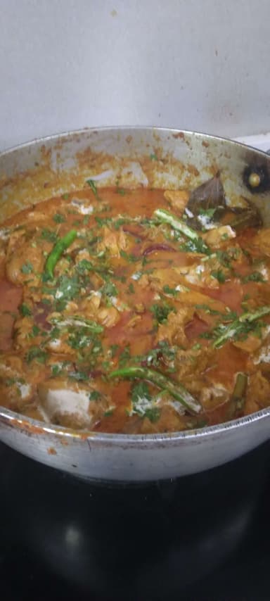 Delicious Kadhai Chicken prepared by COOX