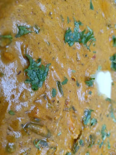 Tasty Vegetable Makhani cooked by COOX chefs cooks during occasions parties events at home
