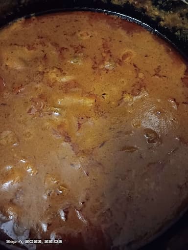 Tasty Chicken Curry cooked by COOX chefs cooks during occasions parties events at home
