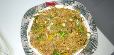 Delicious Chicken Chilly Garlic Noodles prepared by COOX