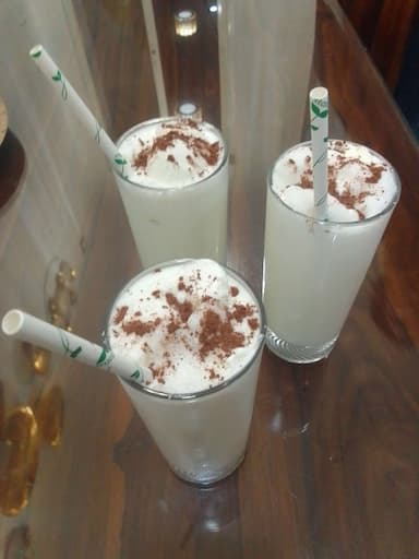 Tasty Vanilla Milkshake cooked by COOX chefs cooks during occasions parties events at home
