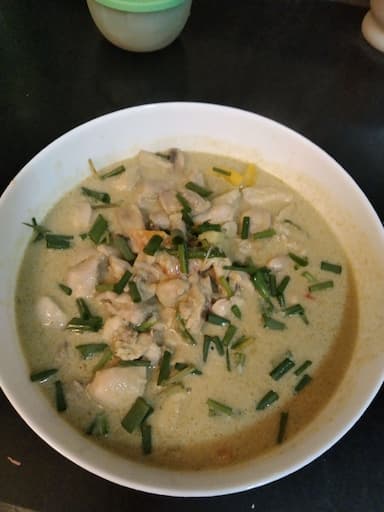 Tasty Green Thai Chicken Curry cooked by COOX chefs cooks during occasions parties events at home
