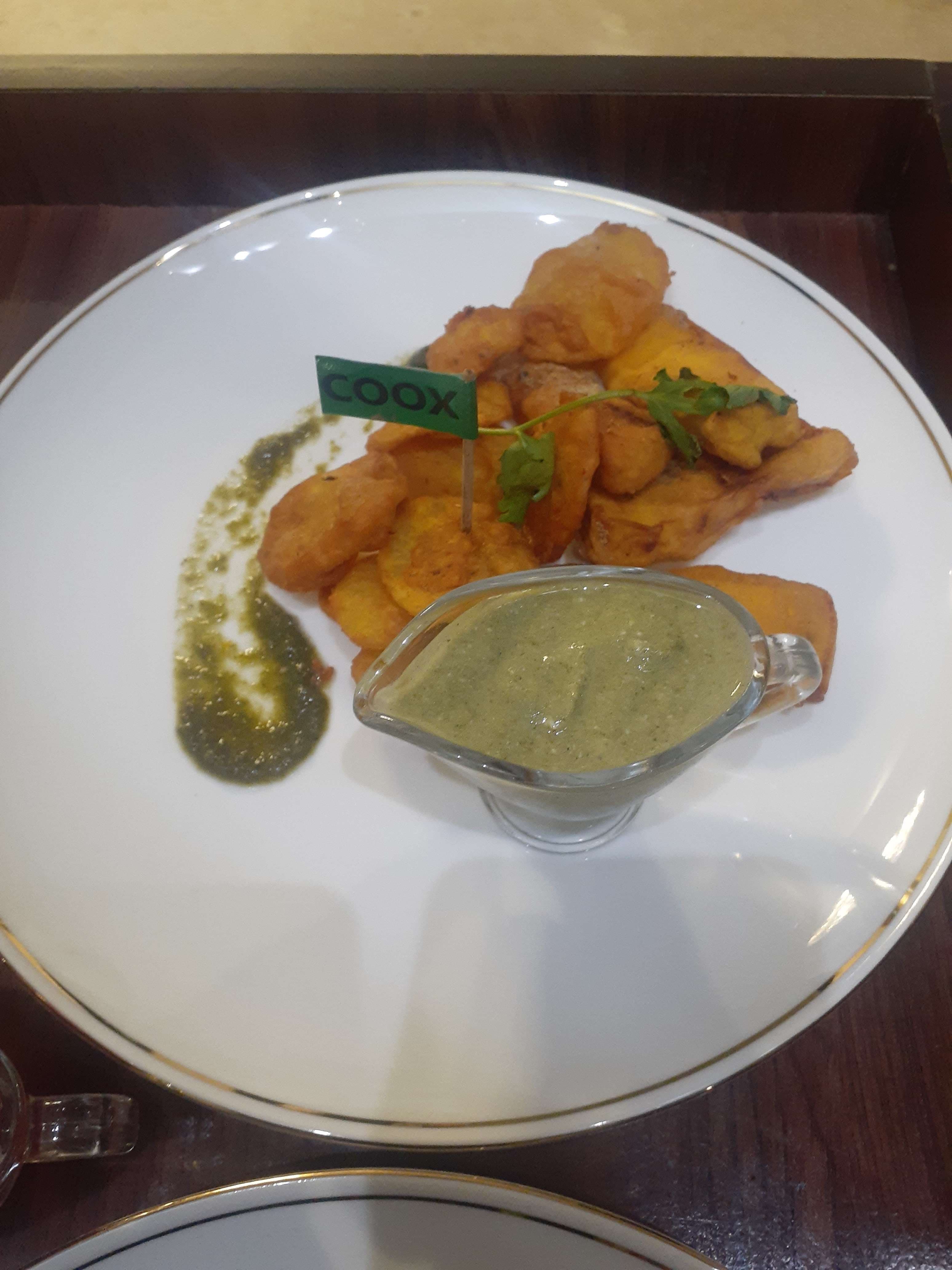Tasty Mix Pakode cooked by COOX chefs cooks during occasions parties events at home