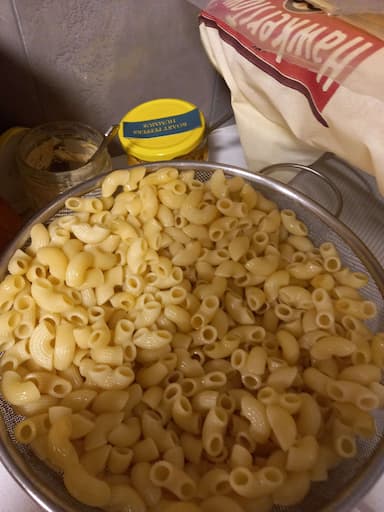 Tasty Mac and Cheese cooked by COOX chefs cooks during occasions parties events at home