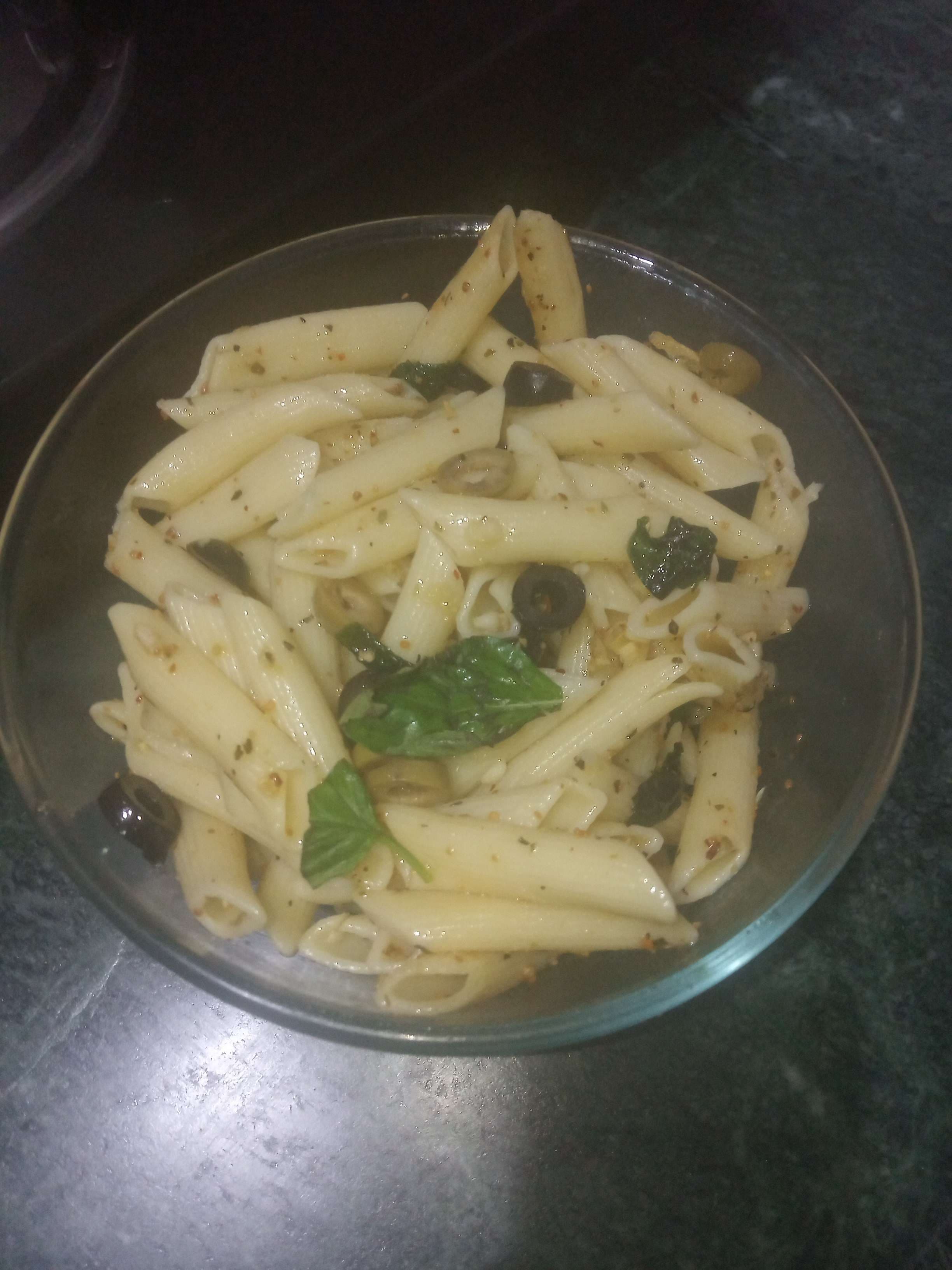 Tasty Spaghetti Aglio e Olio cooked by COOX chefs cooks during occasions parties events at home