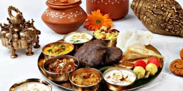 Book a personal chef to make Navratri Special cusine at home. Hire top rated and verified cooks chefs at home for small house parties, private parties via COOX