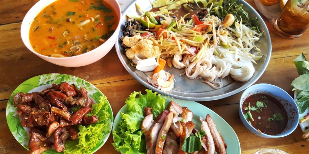 Home Cooks for Thai Cuisine by COOX