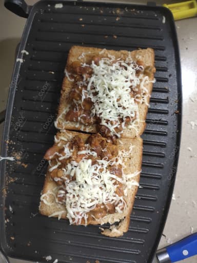 Delicious Baked Beans on Toast  prepared by COOX