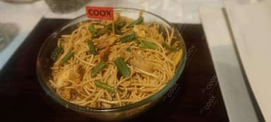 Delicious Chicken Hakka Noodles prepared by COOX