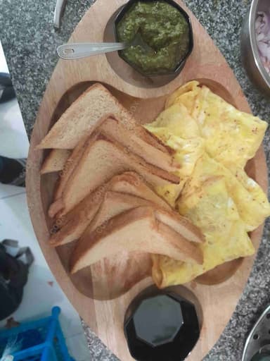 Delicious Bread Omelette prepared by COOX
