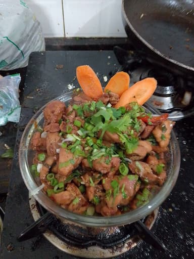 Delicious Thai Basil Chicken prepared by COOX