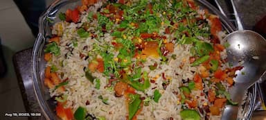 Delicious Veg Fried Rice prepared by COOX