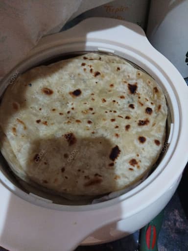 Delicious Naan (Butter / Garlic) prepared by COOX