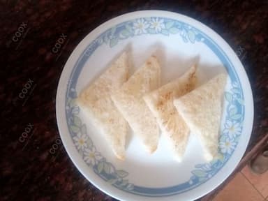 Delicious Bread Toast prepared by COOX