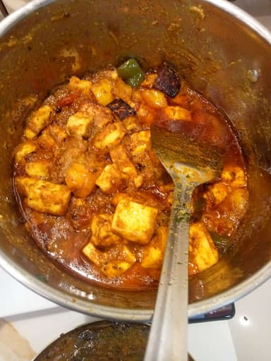 Delicious Kadhai Paneer prepared by COOX