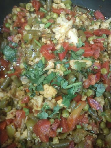 Delicious Mix Veg prepared by COOX