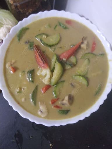 Delicious Green Thai Curry prepared by COOX