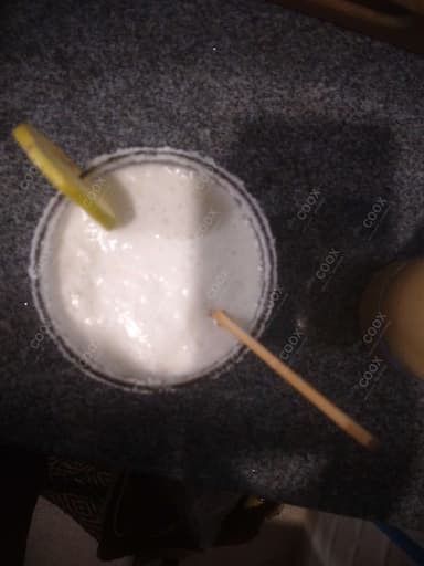 Delicious Whiskey Sour prepared by COOX