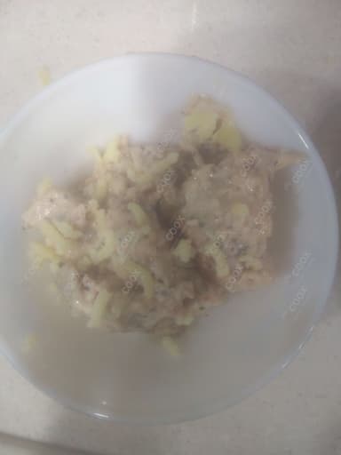 Delicious Chicken Cheese Salad prepared by COOX