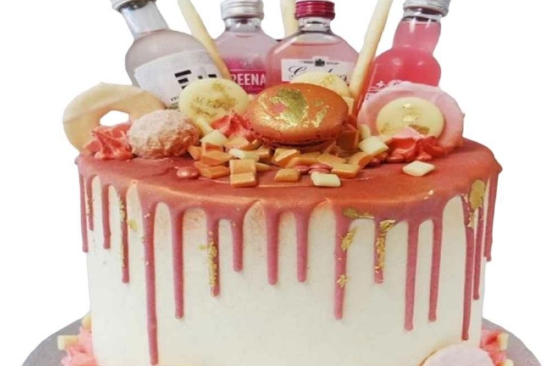 BIRTHDAY PARTY WOMEN CAKE 29