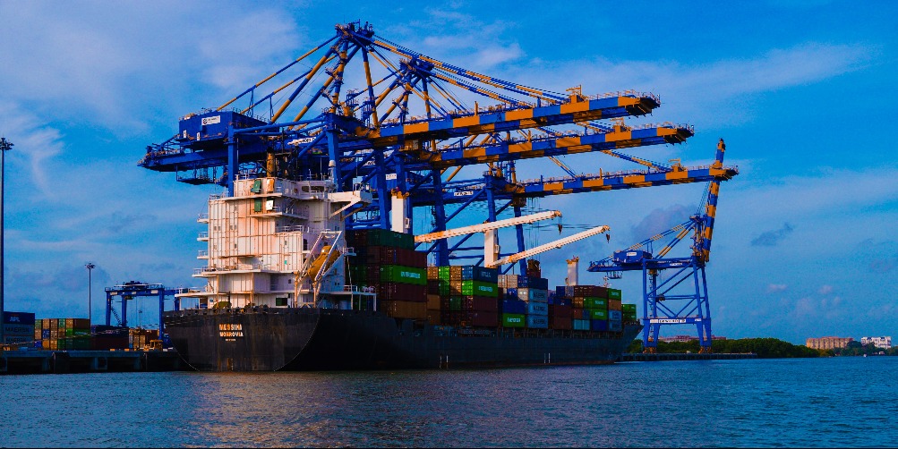 Bartenders in Cochin