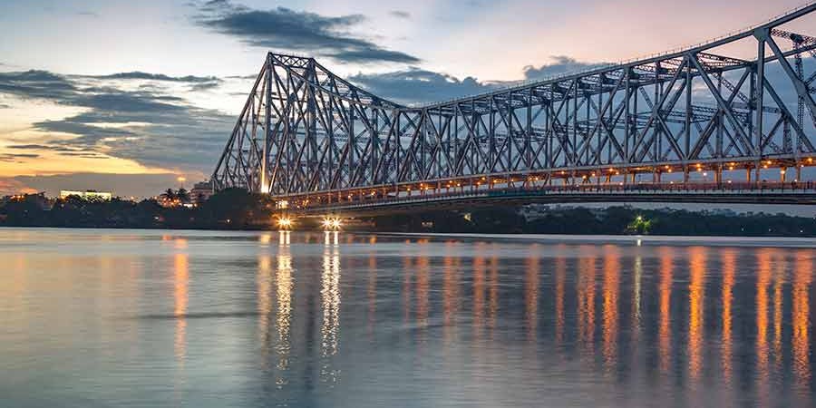 Bartenders in Kolkata
