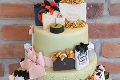 BIRTHDAY PARTY WOMEN CAKE 11