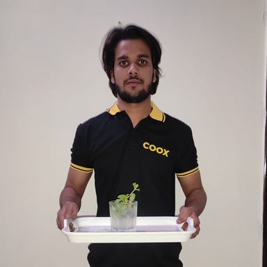 COOX best rated cooks chefs with highest ratings, reviews, feedback. Hire expert trending cooks for small house parties, private parties