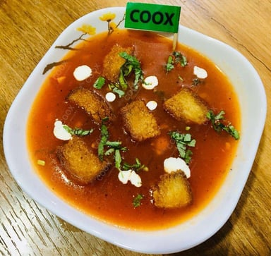 Tasty Tomato Basil Soup cooked by COOX chefs cooks during occasions parties events at home