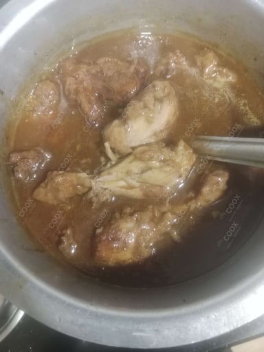Tasty Chicken in Black Bean Sauce cooked by COOX chefs cooks during occasions parties events at home