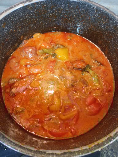 Tasty Red Thai Chicken Curry cooked by COOX chefs cooks during occasions parties events at home