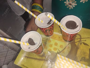 Tasty Oreo Cookie Milkshake cooked by COOX chefs cooks during occasions parties events at home
