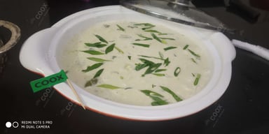 Tasty Green Thai Curry cooked by COOX chefs cooks during occasions parties events at home