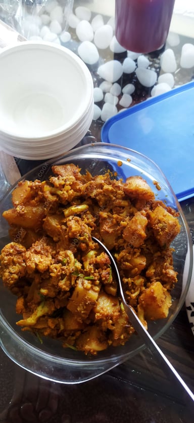 Tasty Aloo Parwal cooked by COOX chefs cooks during occasions parties events at home