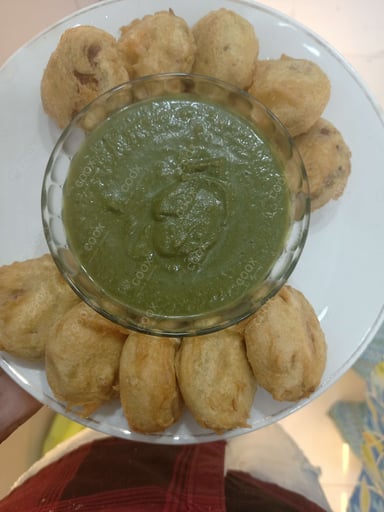 Tasty Vada Pav cooked by COOX chefs cooks during occasions parties events at home