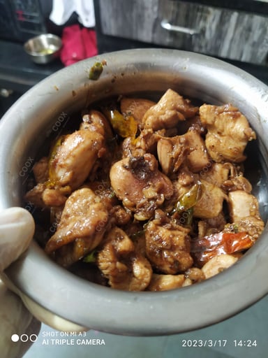 Tasty Thai Basil Chicken cooked by COOX chefs cooks during occasions parties events at home