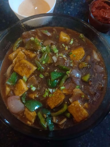 Tasty Chicken in Black Bean Sauce cooked by COOX chefs cooks during occasions parties events at home