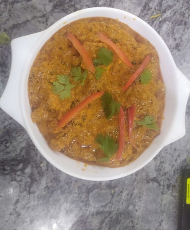 Tasty Chicken Tikka Masala cooked by COOX chefs cooks during occasions parties events at home
