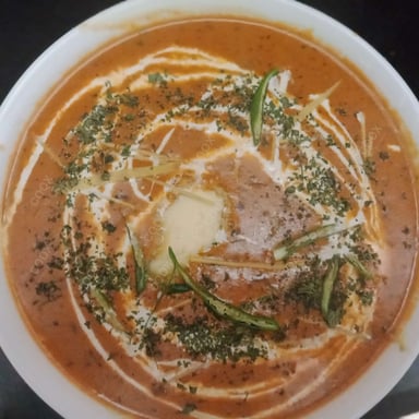 Tasty Dal Makhni cooked by COOX chefs cooks during occasions parties events at home